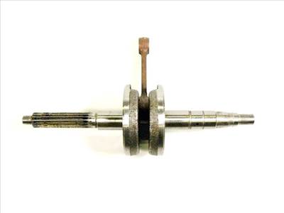 [KEEWAY / UNIVERZÁLIS] - FÕTENGELY 10-ES CSAPPAL KEEWAY